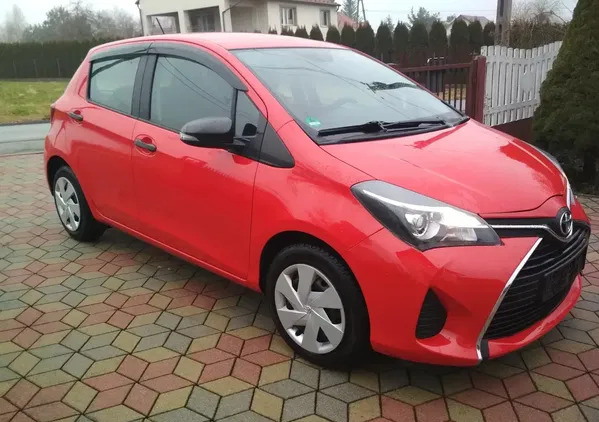 małopolskie Toyota Yaris cena 33500 przebieg: 140000, rok produkcji 2015 z Wieliczka